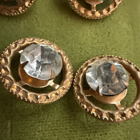 Lot Of 4 Vintage FANCY  Crystal & Gold Tone Buttons - Picture 5 of 7